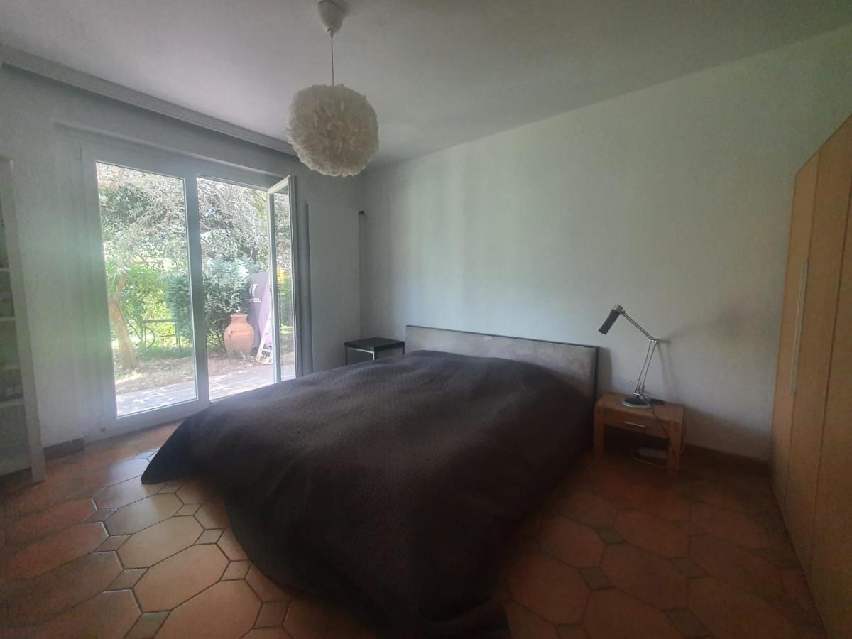Golden Hill - Big Rooms With Kitchen And Garden Collina d'Oro Экстерьер фото